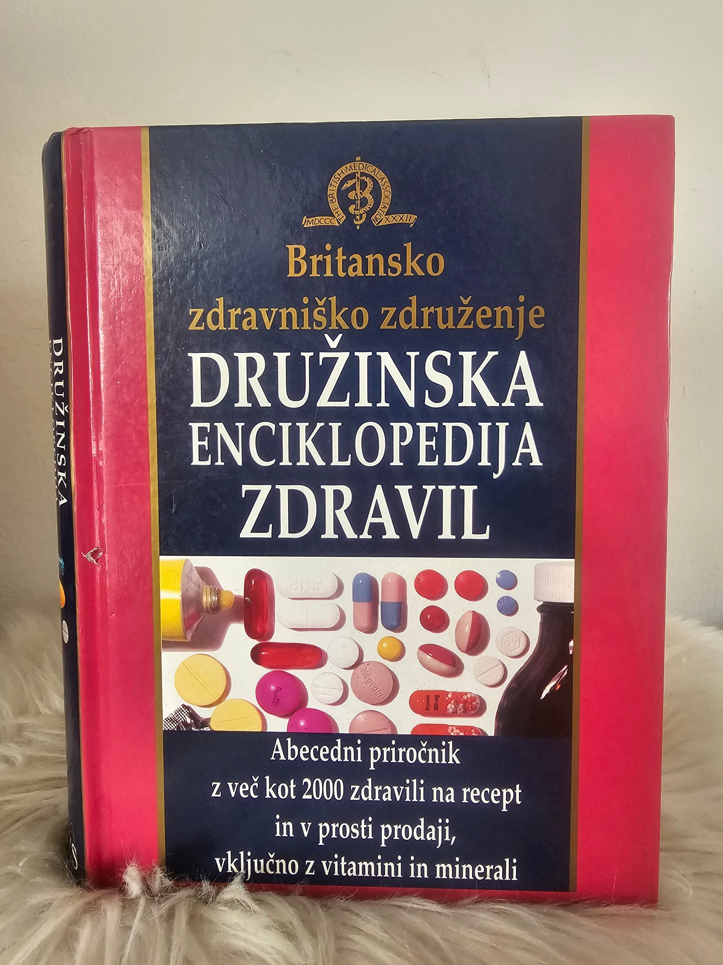 Družinska enciklopedija zdravil Jaro Lajovic