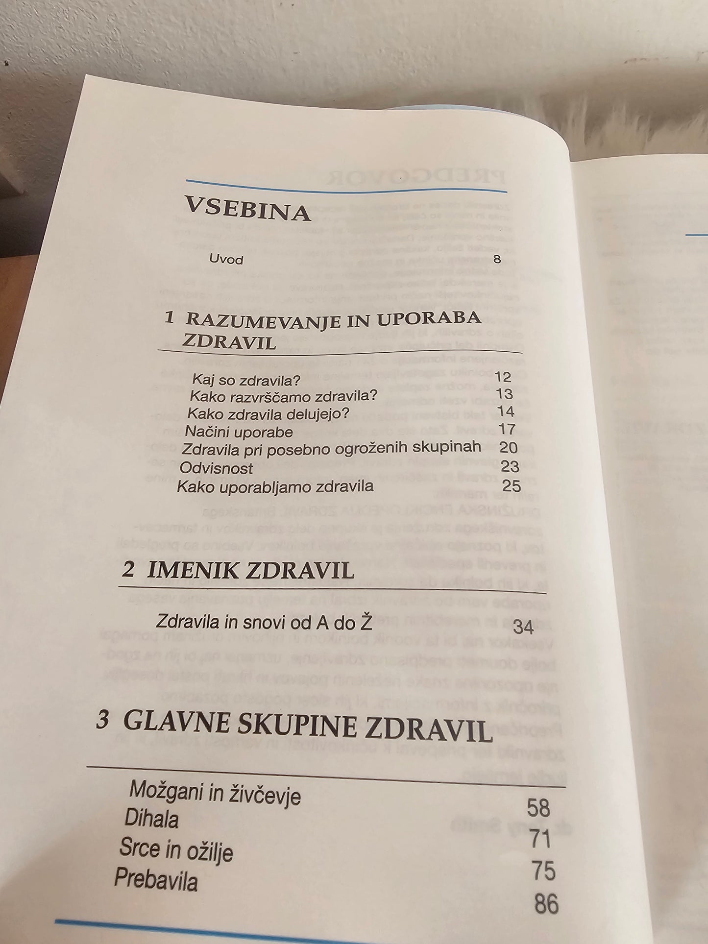 Družinska enciklopedija zdravil Jaro Lajovic