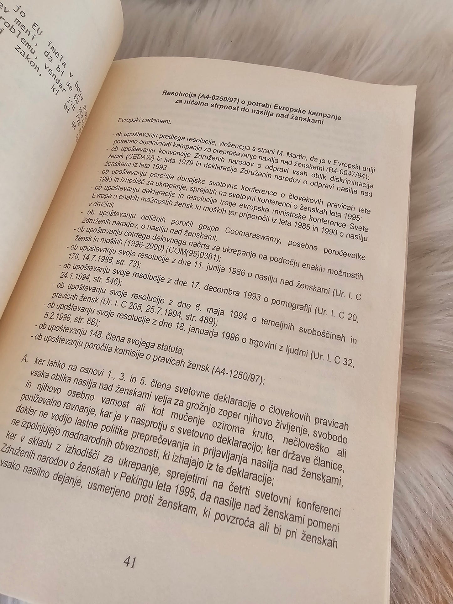 Dosje Nasilje nad ženskami več avtorjev