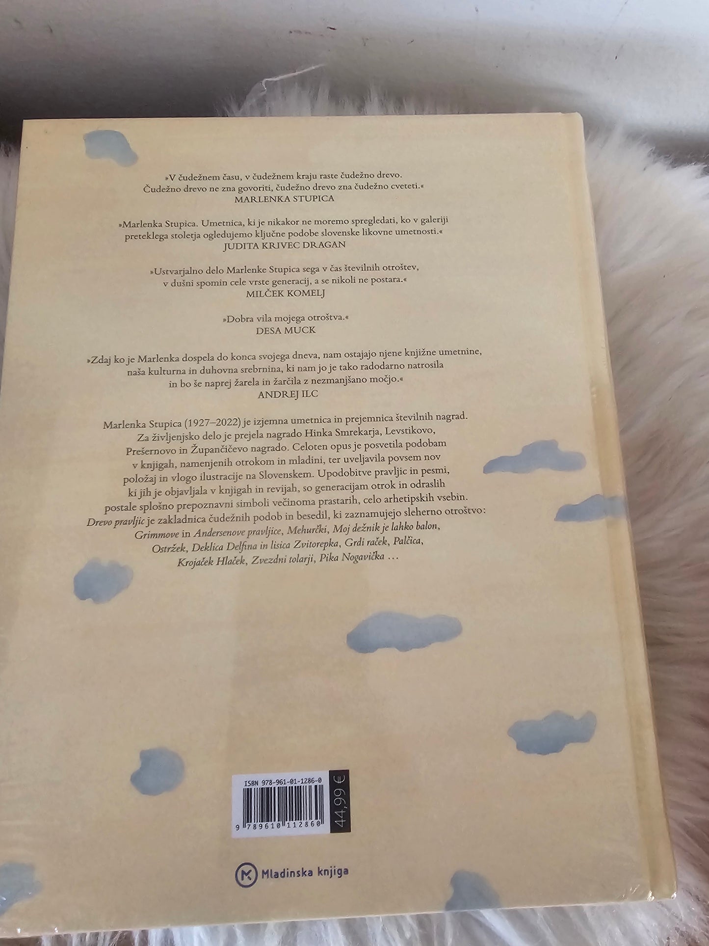 Drevo pravljic Pravljice in pesmice s podobami Marlenke Stupica Mladinska knjiga