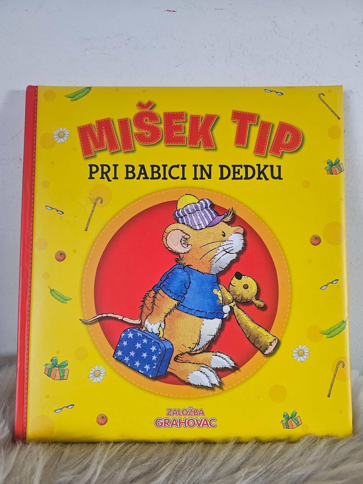 Mišek Tip pri babici in dedku Založba Grahovac