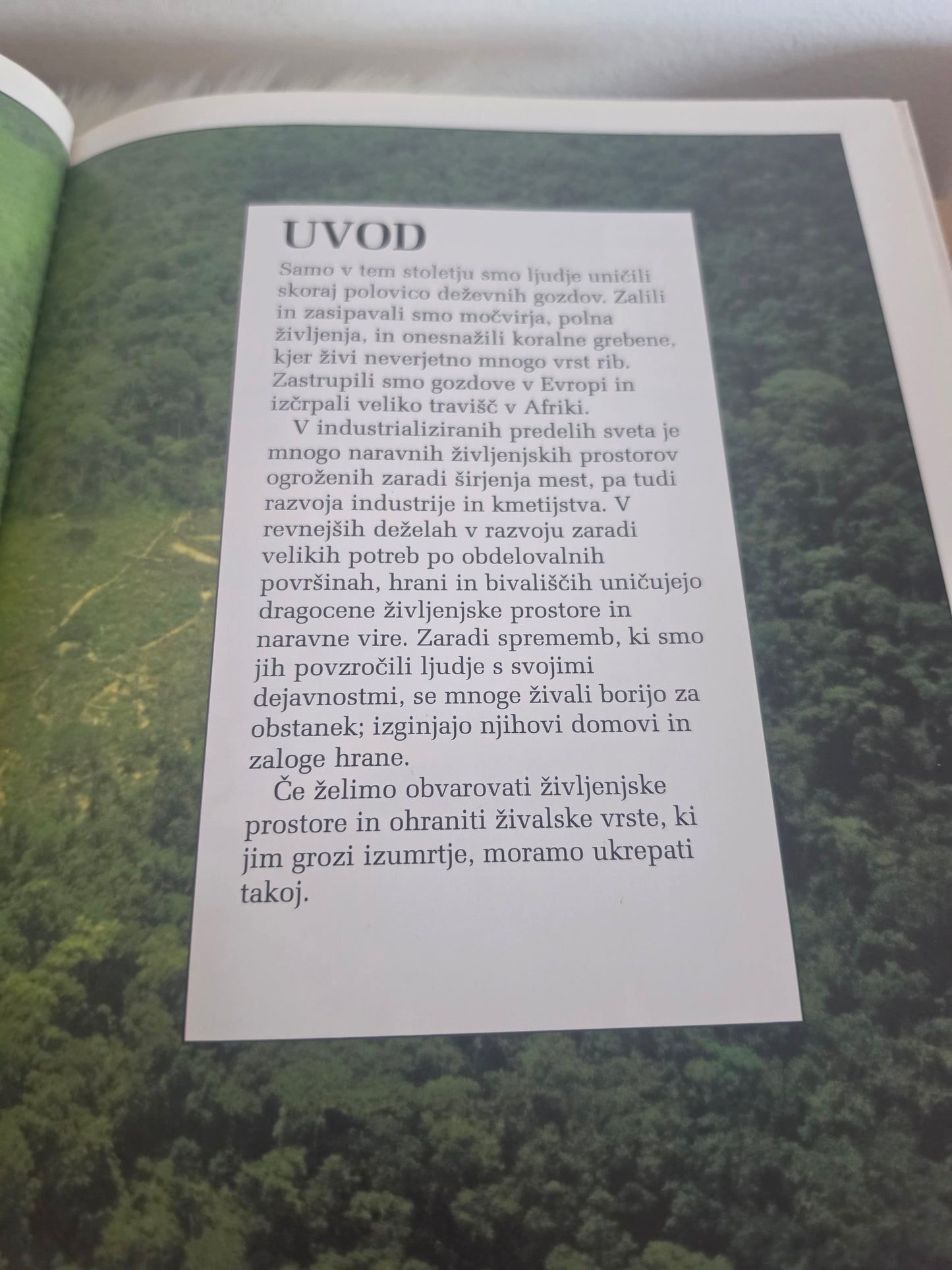 Posegi v naravo Uničevanje življenjskih prostorov Dzs