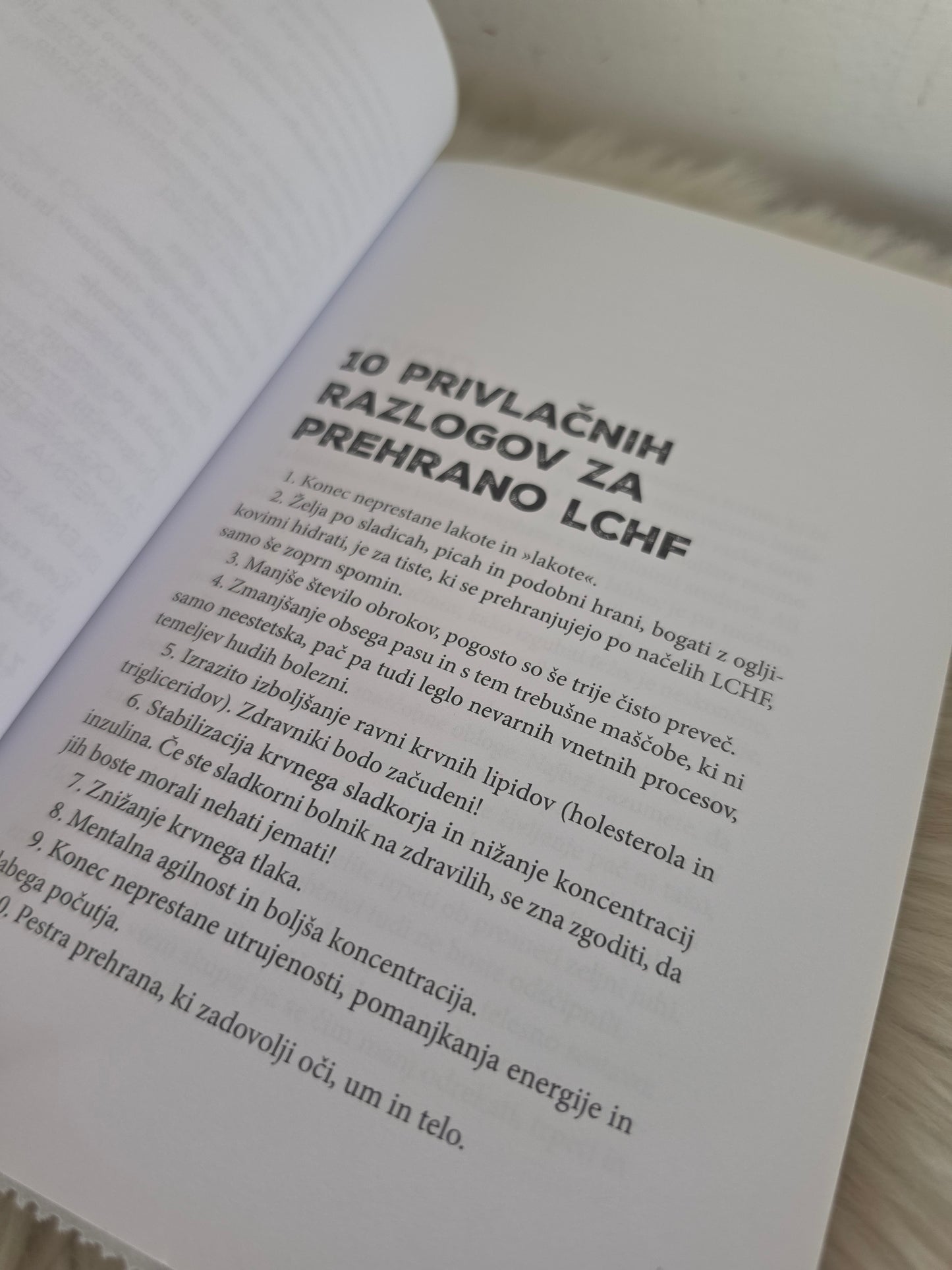 Bemumast Tjaša Vrhovnik Gašper Grom