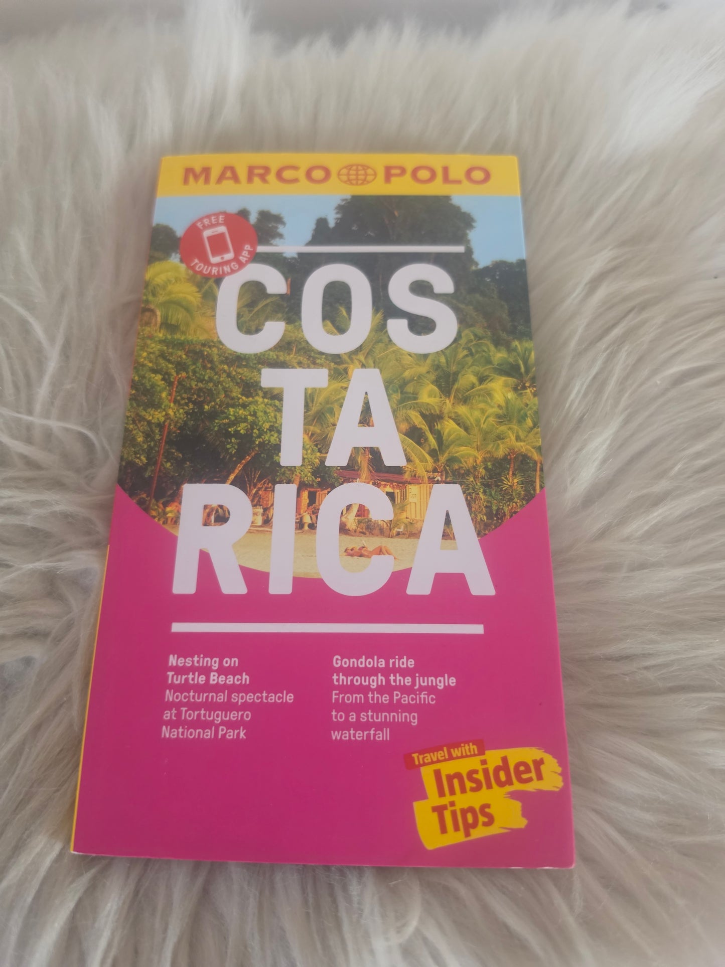 Costarica z zemljevidom več avtorjev