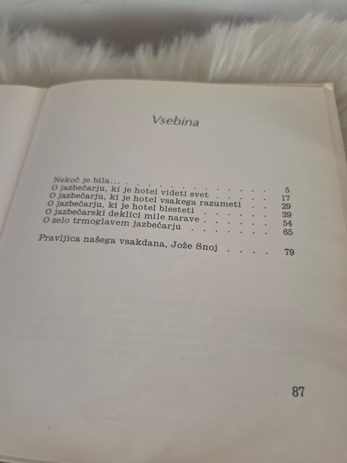 Pet kužkov išče pravega  Polonca Kovač