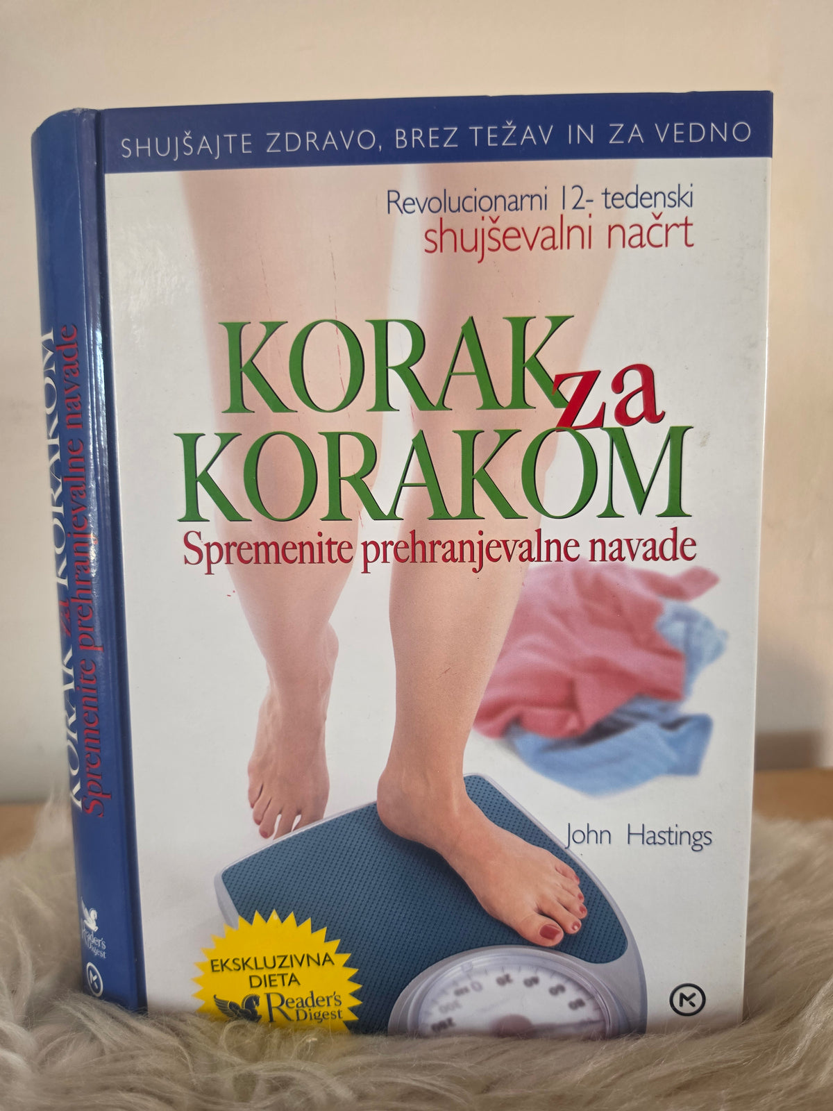 Korak za korakom John Hasting