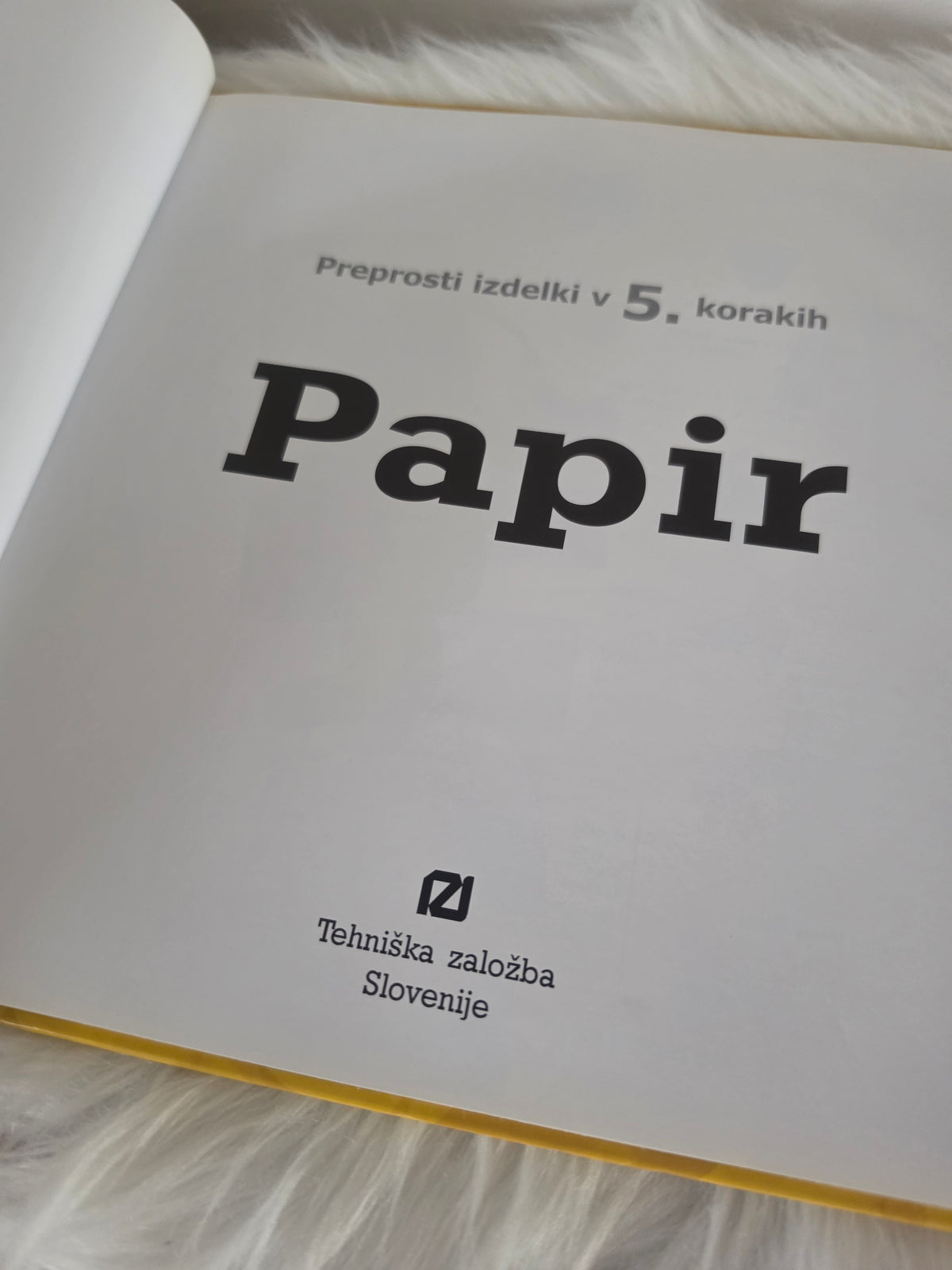 Papir Annna Llimos
