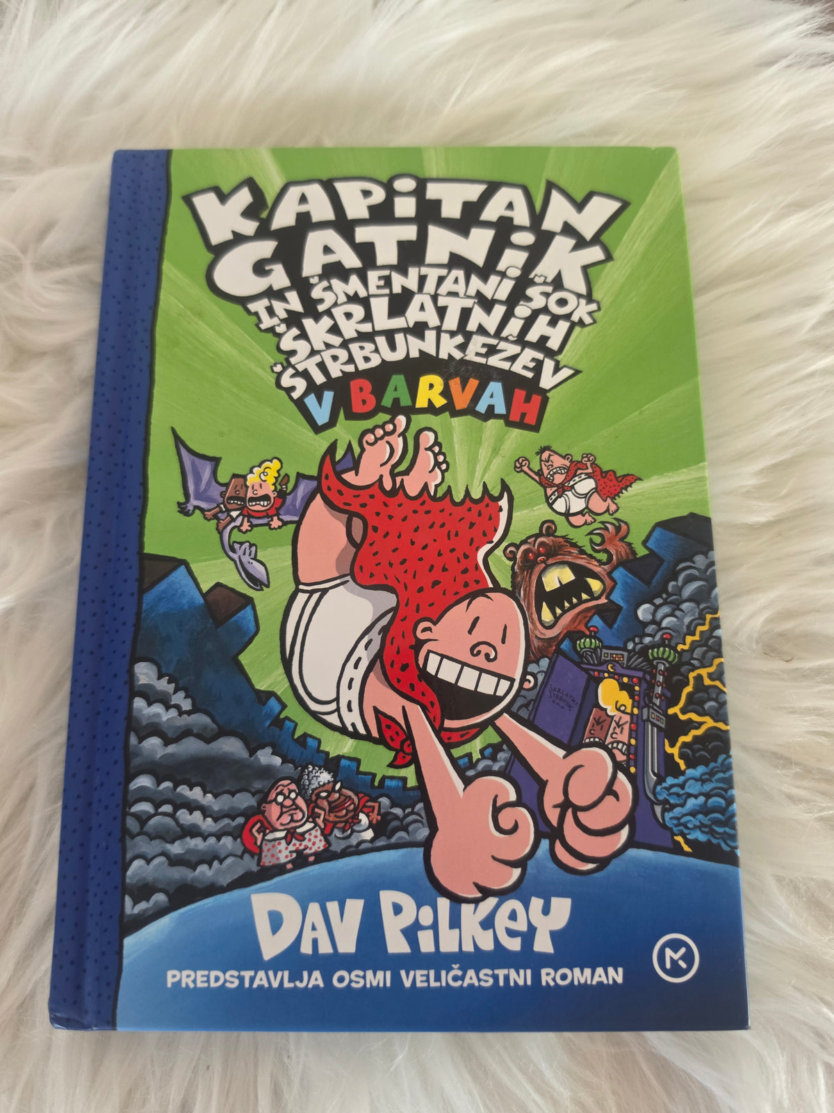 Kapitan Gatnik in šmentani šok skrlatnih štrbunkežev v barvah Davv Pilkey