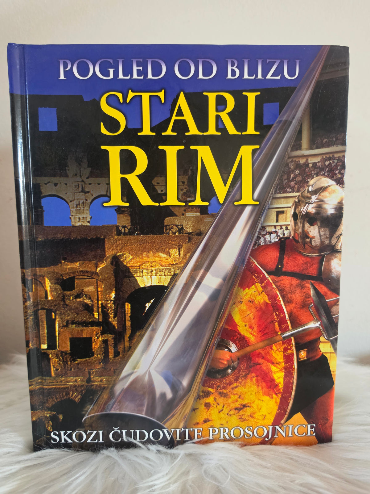 Pogled od blizu Stari Rim skozi čudovite prosojnice Peter Chrisp