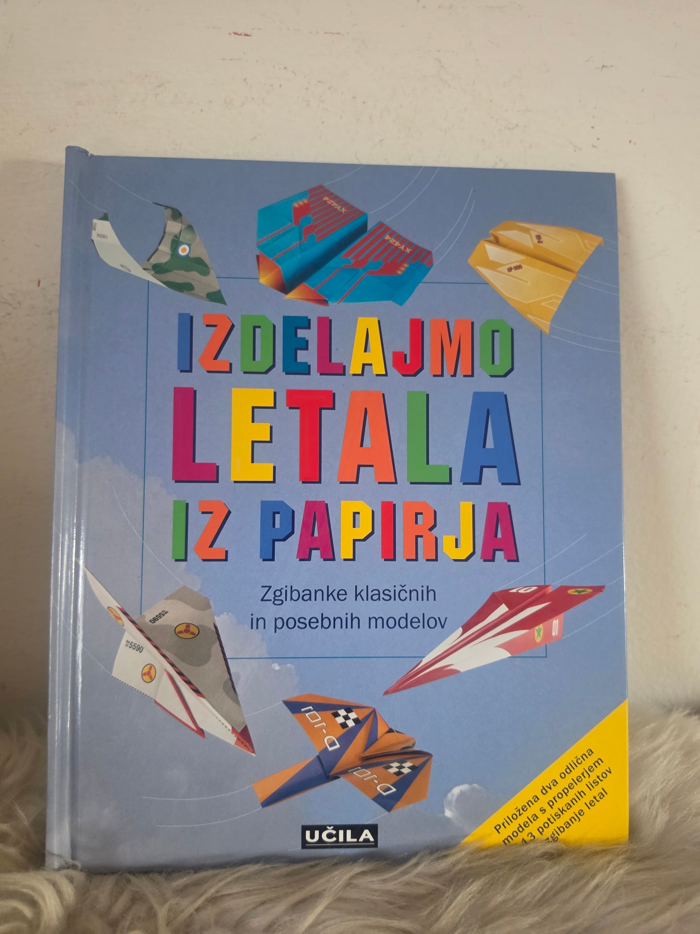 Izdelajmo letala iz papirja Učila