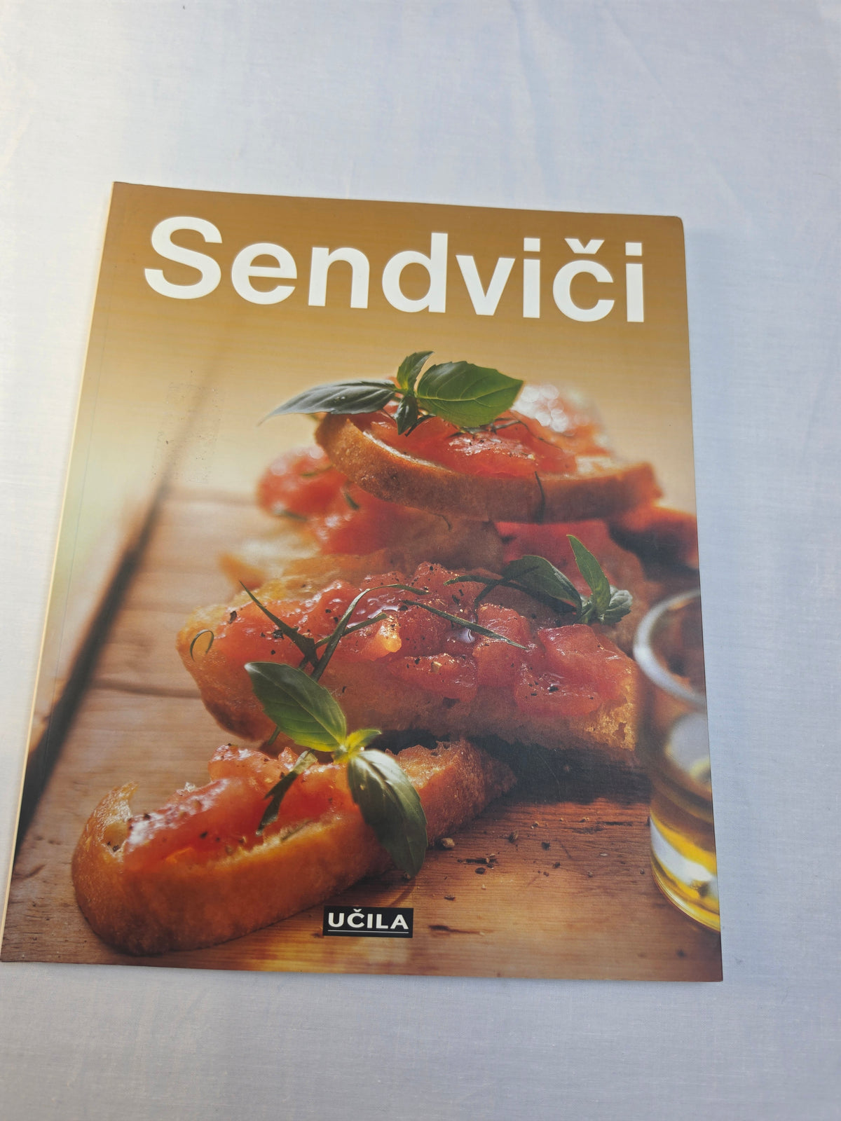 Predjedi, - Sendviči, - Kava, - Hitra kuhinja, - Siri Učila