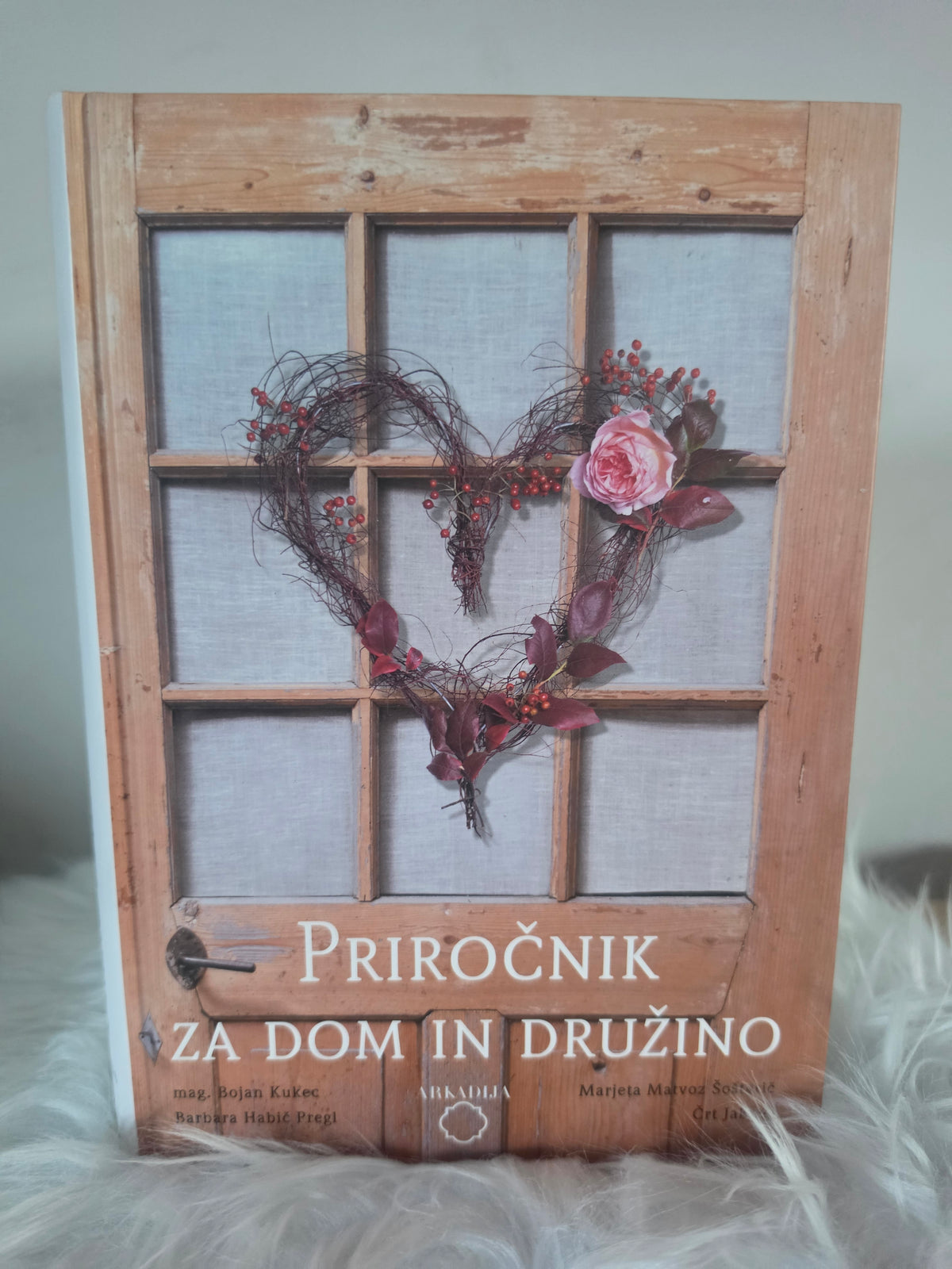Priročnik za dom in družino Arkadija