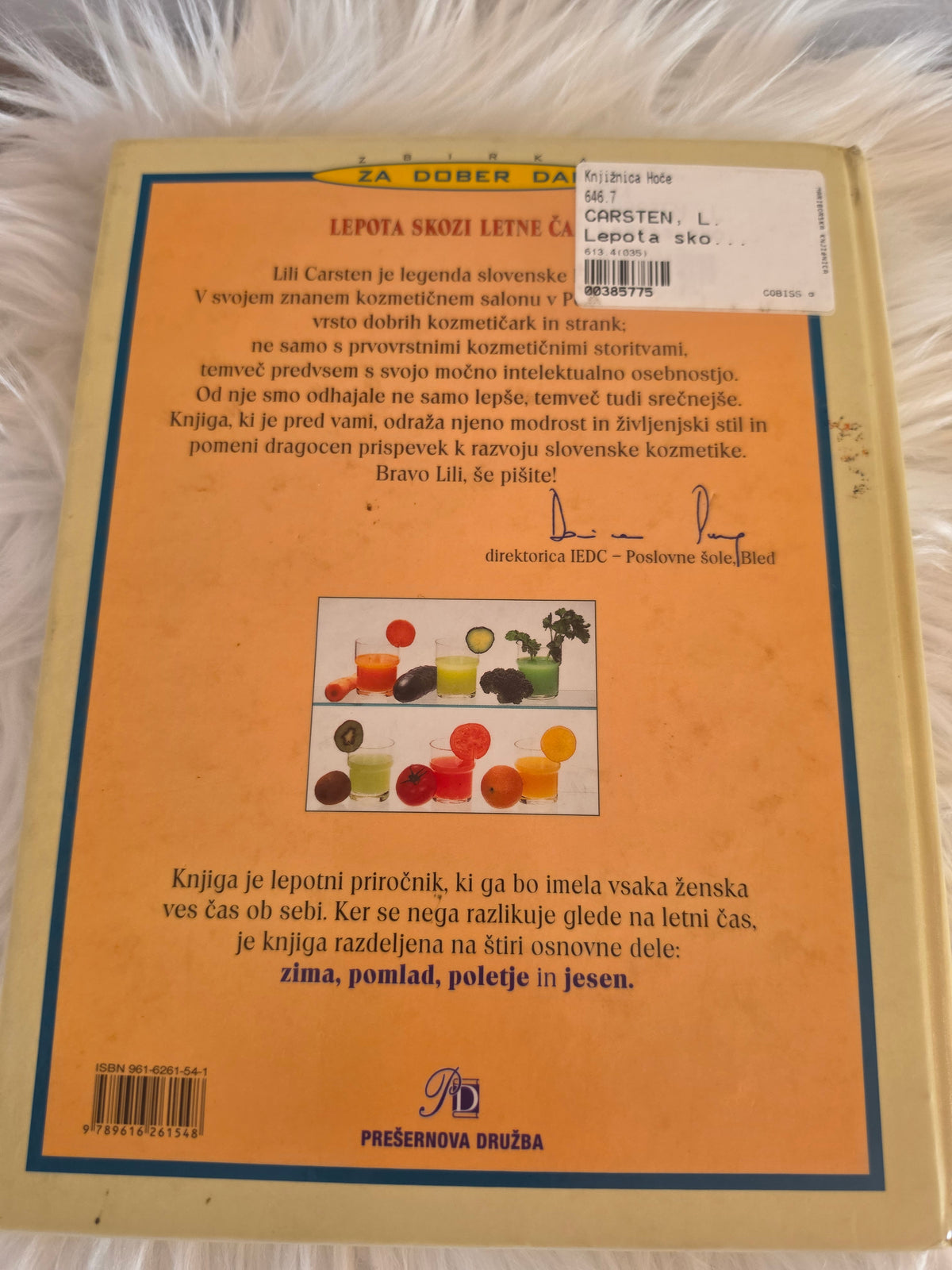 Lepota skozi letne čase, Lili Carsten.