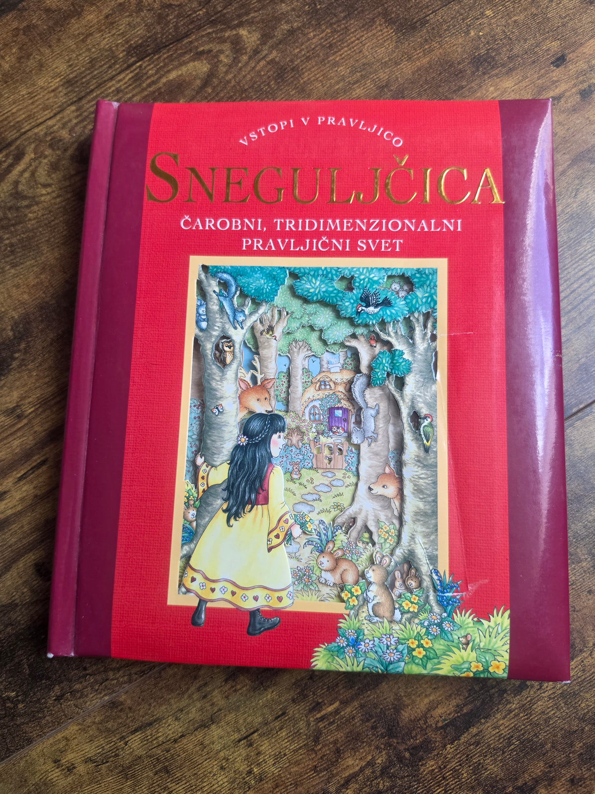 Sneguljčica čarobni tridimenzionalni pravljični svet Didakta