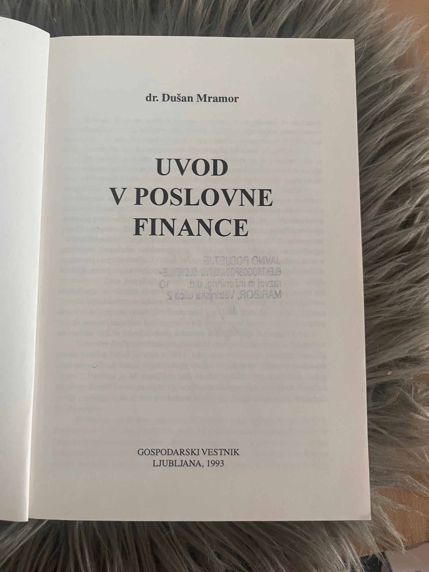 Uvod v poslovne finance Dr. Dušan Mramor