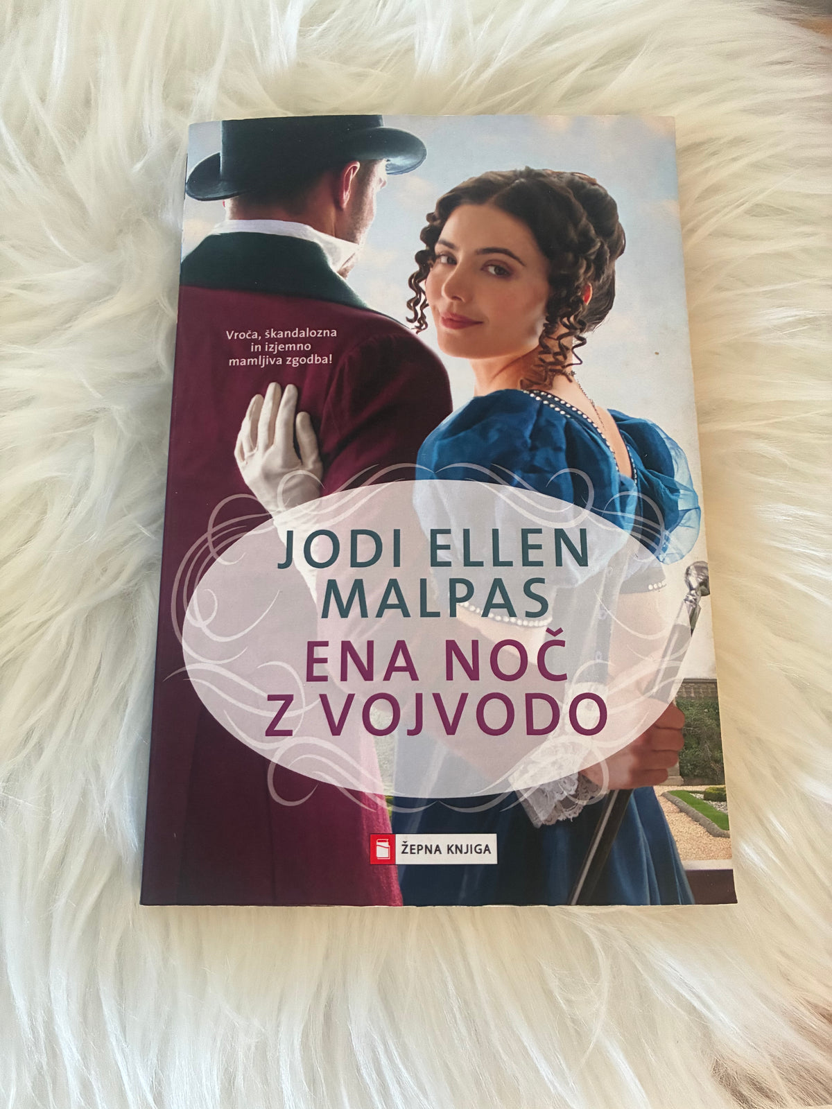 Ena noč z vojvodo Jodi Ellen Malpas