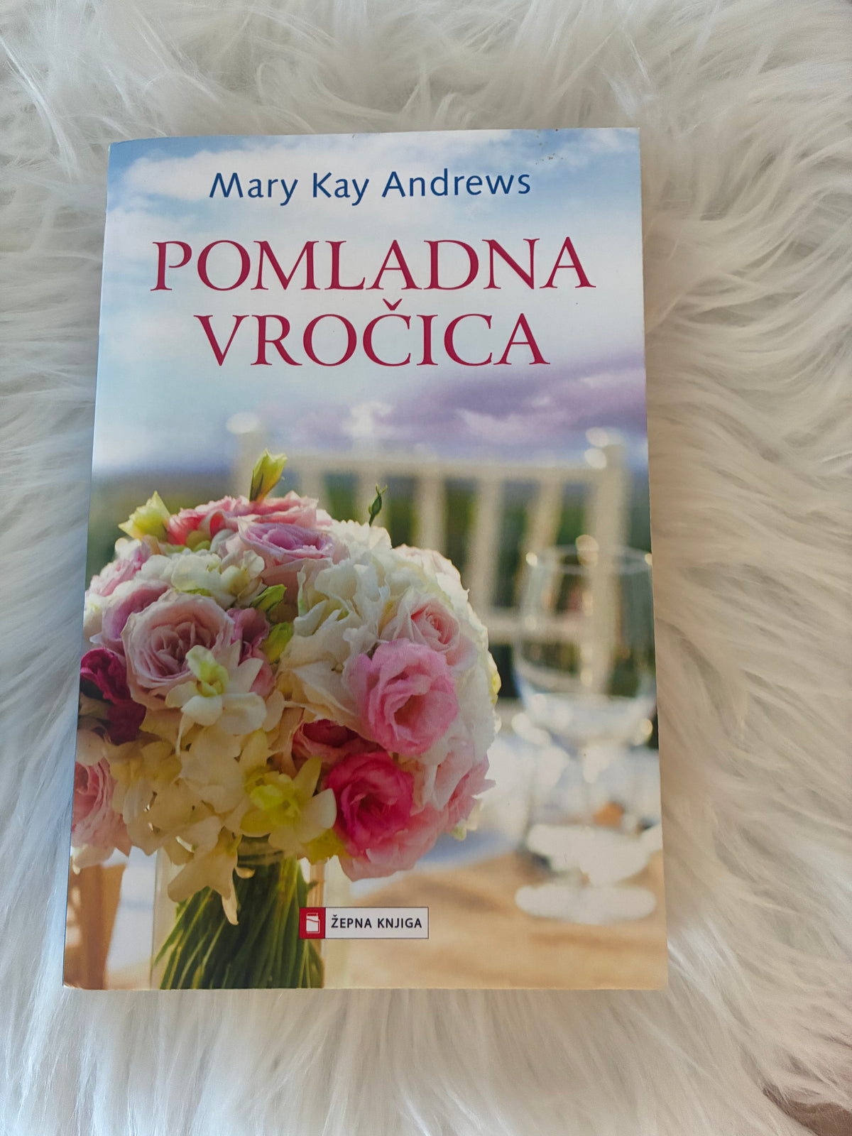 Pomladna vročica Mary Kay Andrews