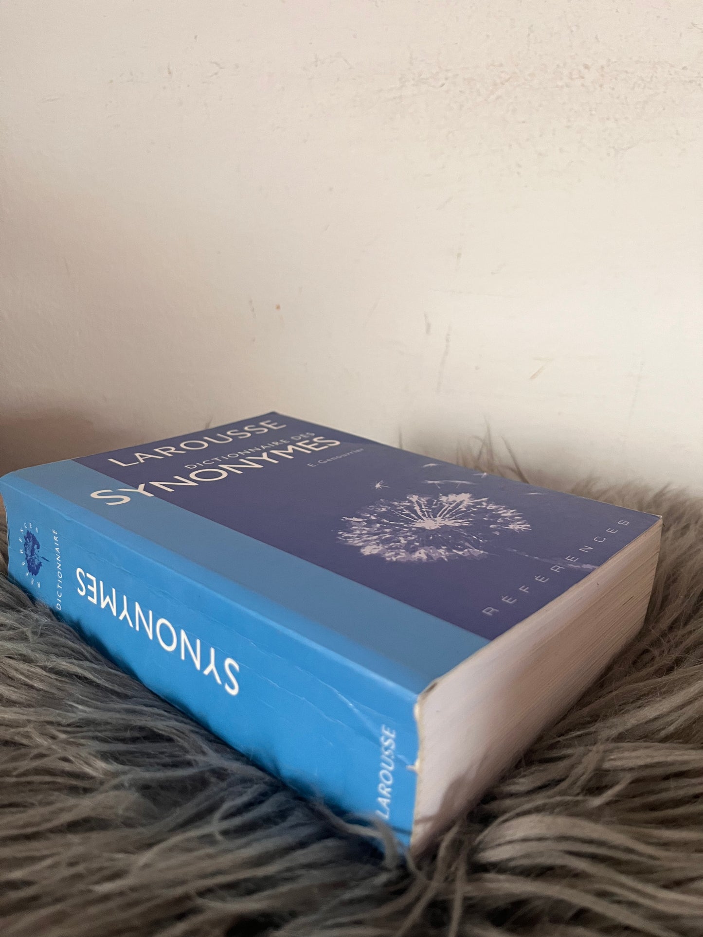 Dictiinnaire des Synonymes E. Genouvrier