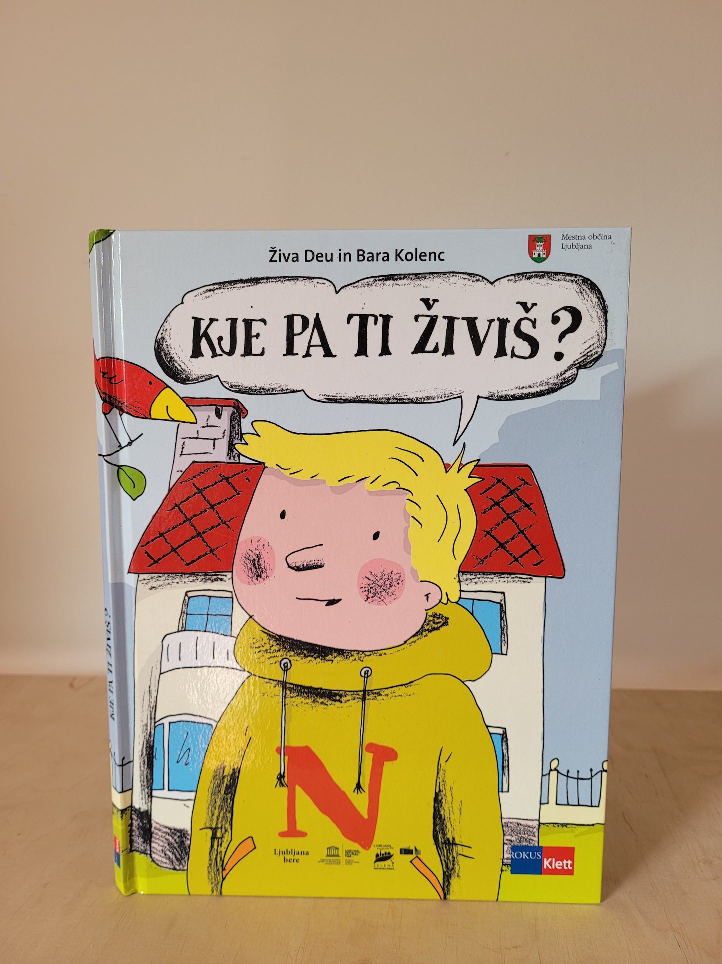 Kje pa ti živiš? Živa Deu in Bara Kolenc