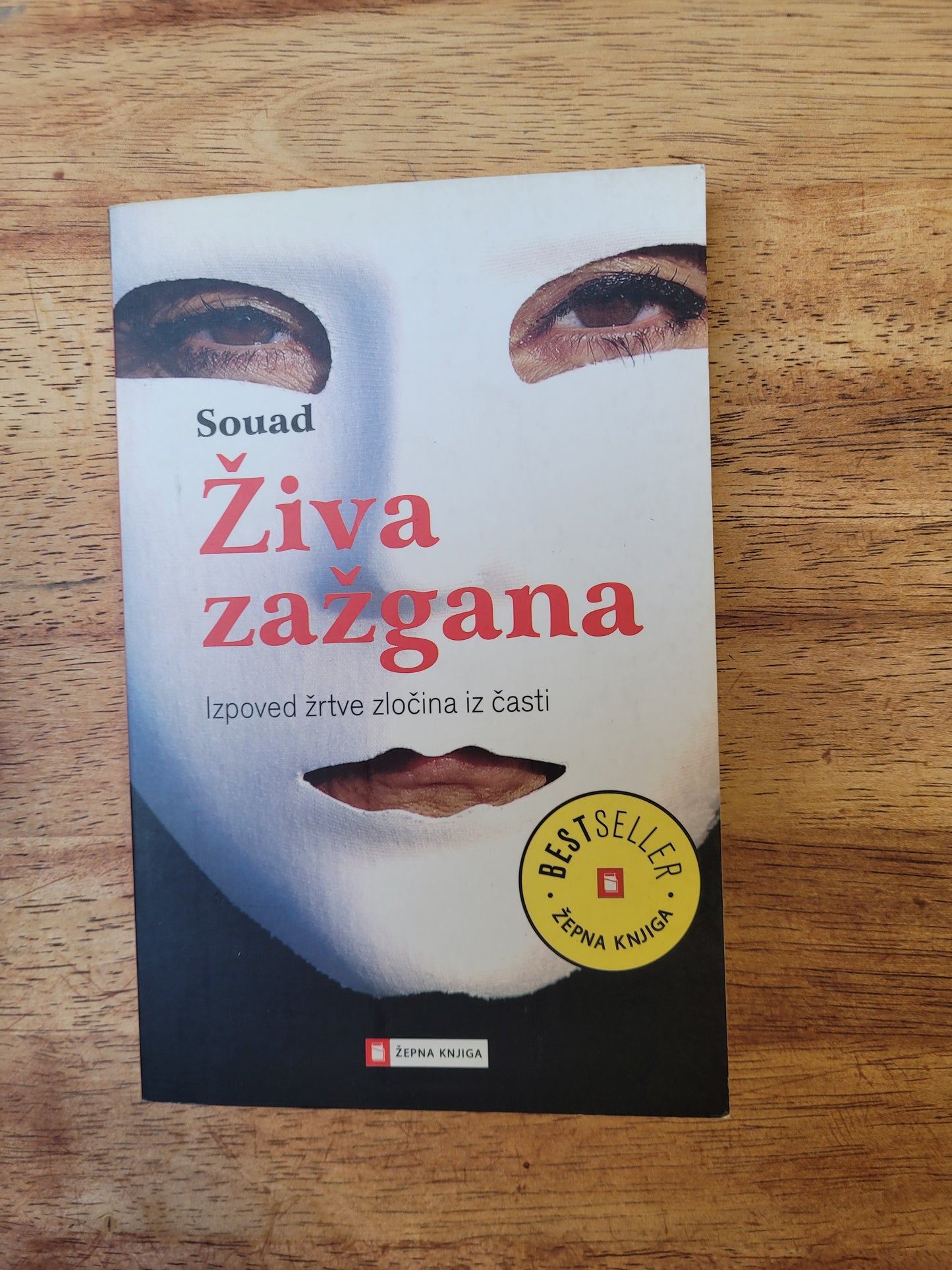 Živa zažgana Soud