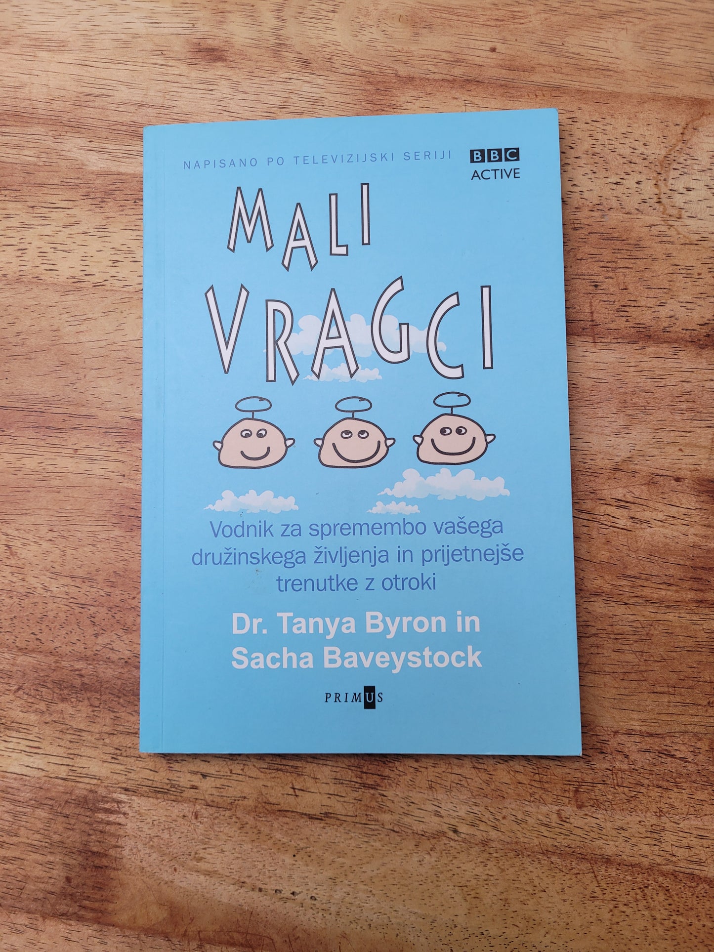 Mali vragci Tanya Byron in Sacha Baveystock